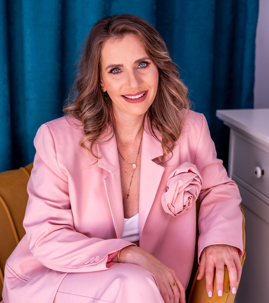 Paula Mihalcea-Transformational Coach & Family Constellations Facilitator Author & Founder of Drag de Noi Center