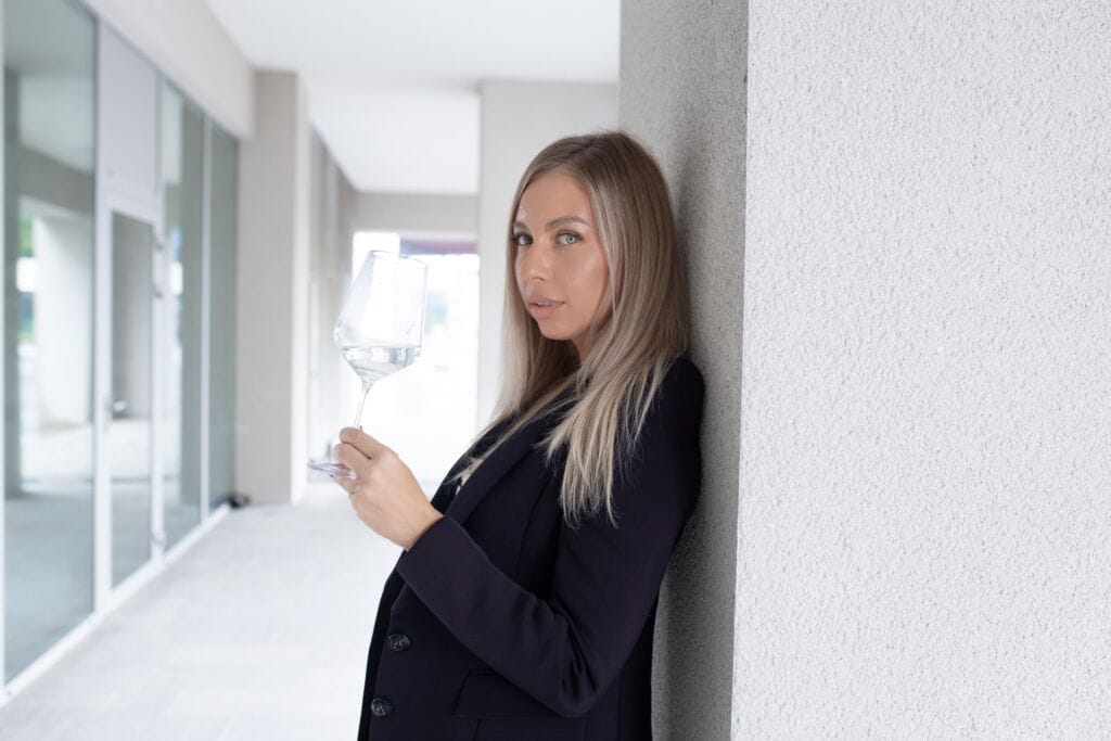 Ana-Maria Dragoescu-Water Sommelier, Fine Water Academy & Ambassador of Conscious Hydration